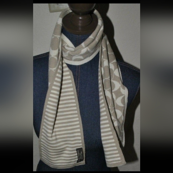 Coach Signature Logo C Merino Wool Scarf - Picture 2 of 5